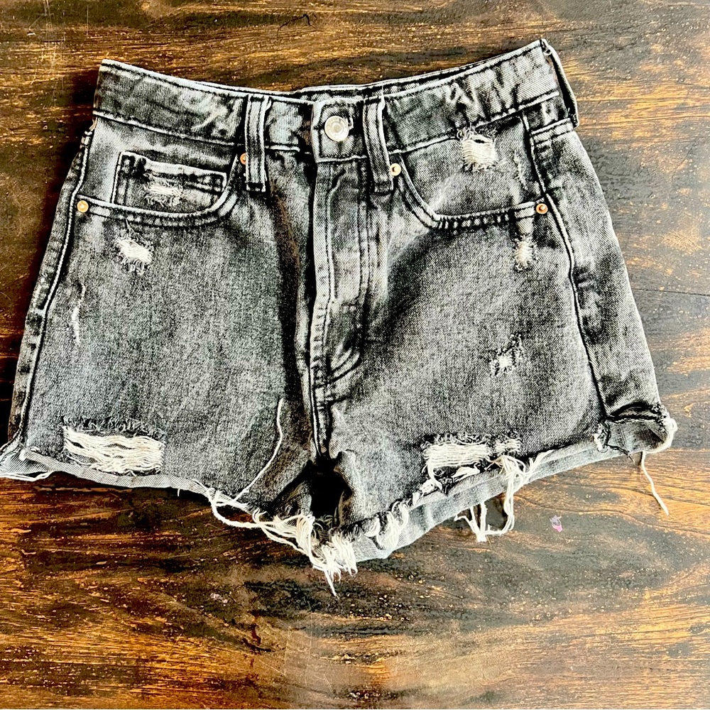 Wild Fable stonewashed denim shorts size 0